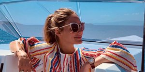 Η Ολίβια Παλέρμο ποζάρει με καφτάνι