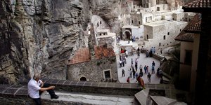 Εικόνα από το ιστορικό μοναστήρι της Παναγίας Σουμελά