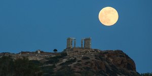 Η αυγουστιάτικη πανσέληνος