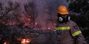 Υπόνοιες για εμπρησμό στη μεγάλη πυρκαγιά της Εύβοιας