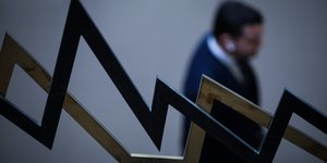 Ράλι κάνουν τα ελληνικά ομόλογα