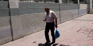 Ρεκόρ απολύσεων τον μήνα Ιούλιο