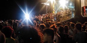 Η απάντηση της κυβέρνησης για τον αποκλεισμό της Σαμοθράκης