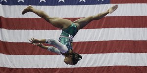 Η Σιμόν Μπάιλς