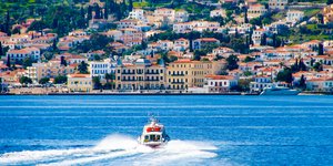 σπετσες σπιτια σκάφος