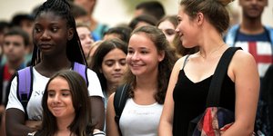 Στιγμιότυπο από αγιασμό σε σχολείο