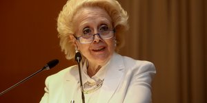 Ενστάσεις της Επιστημονικής Υπηρεσίας της Βουλής για την παύση της Βασιλικής Θάνου