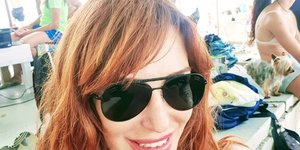 Η Βίκυ Χατζηβασιλείου σε μια σέλφι από το Instagram