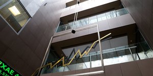 Εικόνα από το εσωτερικό του κτιρίου στο Χρηματιστήριο Αθηνών 