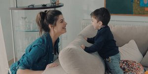 Η Δανάη Παπά υποδύεται την Ρωξάνη στη σειρά «8 Λέξεις»