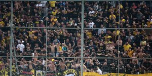 Οπαδοί της ΑΕΚ στο ματς της ομάδας στην Τρίπολη κόντρα στον Αστέρα