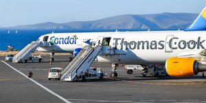 Αεροσκάφος της Thomas Cook στο αεροδρόμιο του Ηρακλείου