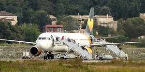 Thomas Cook αεροπλάνο επιβίβαση