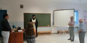 Αγιασμός σε σχολείο της Νάξου, με μία μόλις μαθήτρια