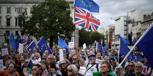 Οι συζητήσεις για μίας συμφωνία για το Brexit συνεχίζονται
