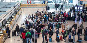 Η British Airways ακύρωσε 100 πτήσεις μέσα σε δύο ημέρες στο αεροδρόμιο Χίθροου, εξαιτίας τεχνικού προβλήματος