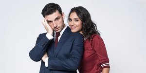 Ο Σπύρος Χατζηαγγελάκης και η Μαρία Χάνου από τη «Μουρμούρα» σε λευκό φόντο