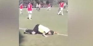 Βίντεο: Επόπτης... «ζάντα» -Εμφανίστηκε λιώμα στο γήπεδο και έγινε viral