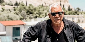 ερικ μπαρτον μαύρα γυαλιά 