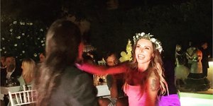 Η Ευρυδίκη χορεύει με τον σύζυγό της