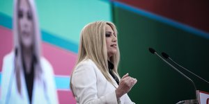 Η πρόεδρος του ΚΙΝΑΛ Φώφη Γεννηματα