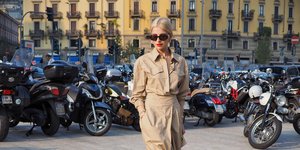 Γυναίκα με κόκκινο κραγιόν