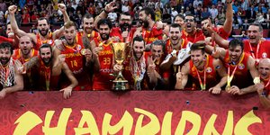 Η Εθνική ομάδα της Ισπανία πανηγυρίζει την κατάκτηση του Μουντομπάσκετ 2019