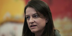 Τέρμα το θρήσκευμα και η ιθαγένεια από τα πιστοποιητικά σπουδών