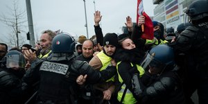 Διαδηλώσεις των Κίτρινων Γιλέκων στο Παρίσι