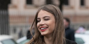 Κορίτσι που γελάει