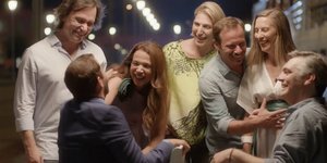 Λόγω Τιμής πρεμιέρα