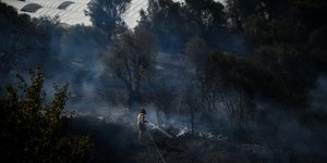 Υπό μερικό έλεγχο τέθηκε η φωτιά στον Μαραθώνα -Φωτογραφία αρχείου Eurokinissi