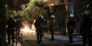 Μολότοφ στα Εξάρχεια