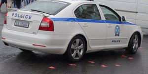 Περιπολικό της αστυνομίας στους δρόμους της πόλης