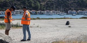 Εμπειρογνώμονες στο σημείο της τραγωδίας στον Πόρο