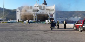 Φωτιά στο πλοίο Olympic Champion
