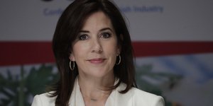 Η πριγκίπισσα Μαίρη της Δανίας με λευκό ρούχο