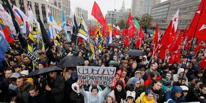 Μόσχα: Χιλιάδες διαδηλωτές στους δρόμους για τις φυλακίσεις αντιφρονούντων