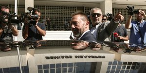Ο Γιάννης Στουρνάρας μόλις είχε ολοκληρώσει την κατάθεσή του