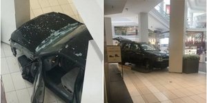 SUV εισβάλει σε εμπορικό κέντρο σε πόλη του Σικάγο