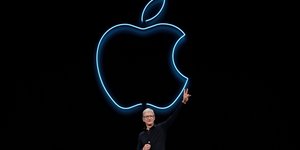 Ο Τιμ Κουκ στην παρουσίαση της Apple 2019 με φόντο το... μήλο!