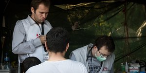 Η Τουρκία στέλνει γιατρούς στη Συρία