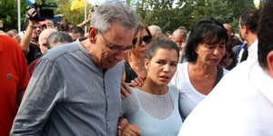 Διονύσης Τσακνής, Μαρία Κλάρα Μαχαιρίτσα με την μητέρα της, Ελένη