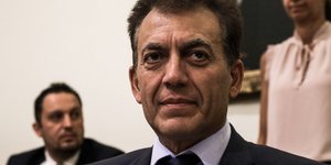 Τον Δεκέμβριο έρχεται η μείωση των ασφαλιστικών εισφορών