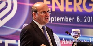 Ο Κωστής Χατζηδάκης σε ομιλία του