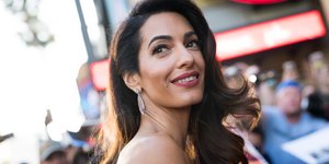 Η Αμάλ Κλούνεϊ στους δρόμους της Νέας Υόρκης