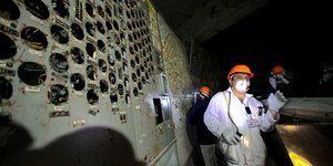 Οι τουρίστες θα φορούν ειδικές στολές κατά την επίσκεψη στην αίθουσα ελέγχου του Τσέρνομπιλ