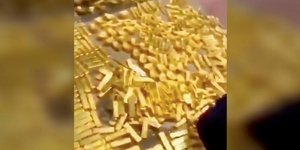Εκατοντάδες ράβδους χρυσού εντόπισαν οι αστυνομικοί στο σπίτι του πρώην δημάρχου στην Κίνα