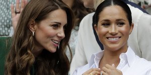 Μέγκαν Μαρκλ και Κέιτ Μίντλετον συνομιλούν