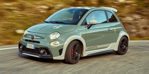 Νέα επετειακή έκδοση Abarth 695 [εικόνες]
